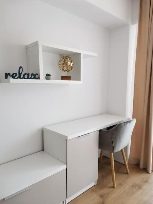 City Center Accommodation - 404 Resita Exterior foto