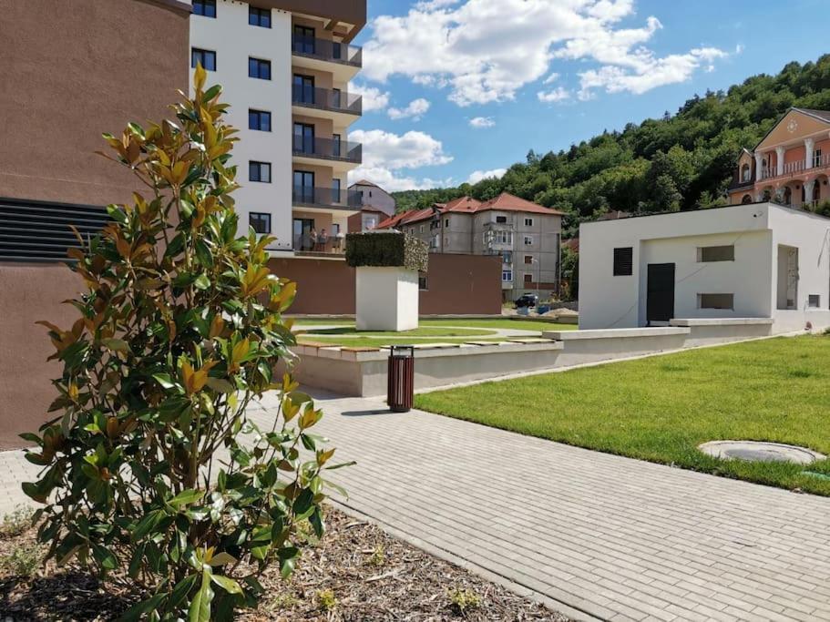 City Center Accommodation - 404 Resita Exterior foto